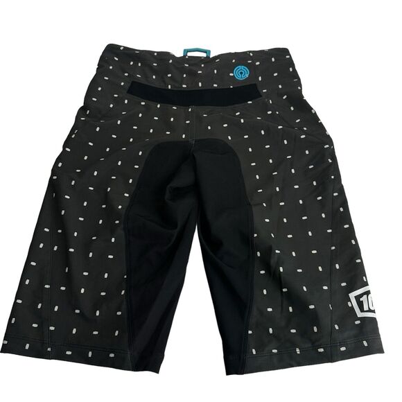 ONE HUNDRED PERCENT 100% Women's Skylar Airmatic Cycling Shorts - Picture 6 of 11